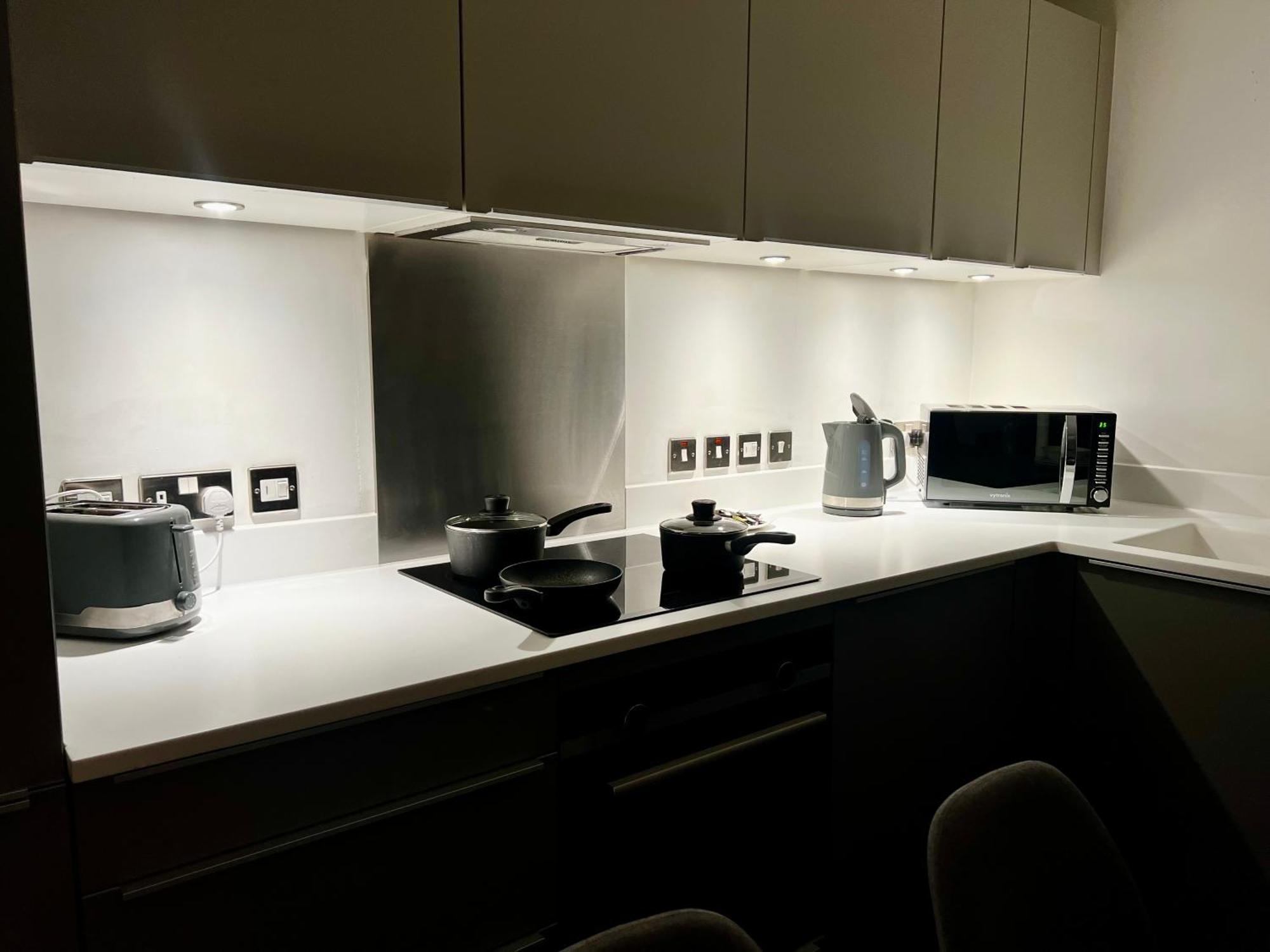 Premium Deals L Last-Minute Stay L 4 Min Walk To Birmingham Central Library L 18Th Floor 2 Bed 2 Bath City Centre Penthouse With Gym & Netflix By Jvt Short Lets Zewnętrze zdjęcie