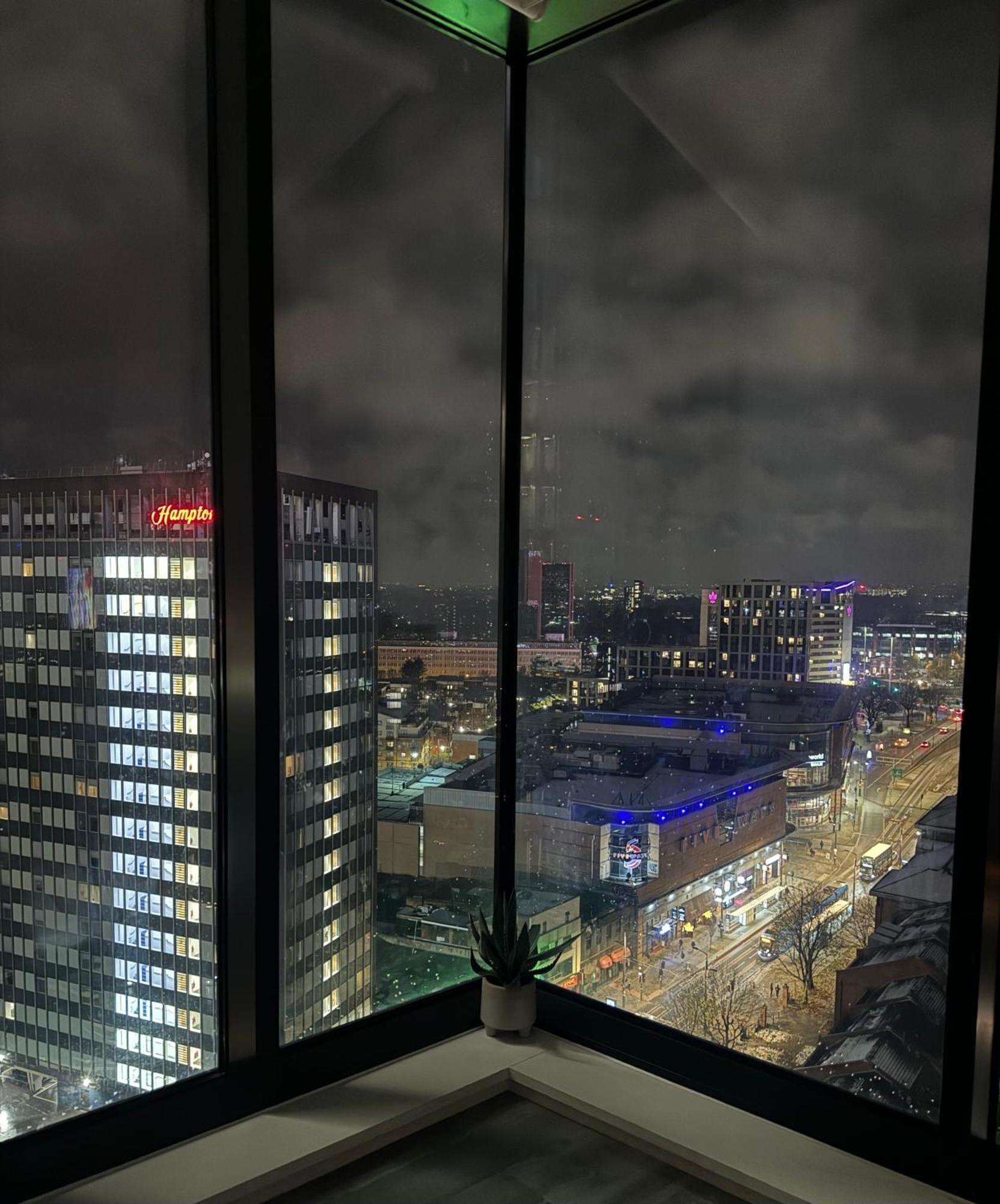 Premium Deals L Last-Minute Stay L 4 Min Walk To Birmingham Central Library L 18Th Floor 2 Bed 2 Bath City Centre Penthouse With Gym & Netflix By Jvt Short Lets Zewnętrze zdjęcie