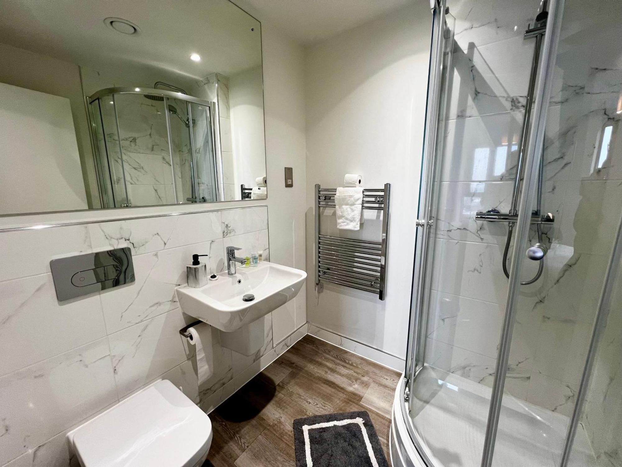 Premium Deals L Last-Minute Stay L 4 Min Walk To Birmingham Central Library L 18Th Floor 2 Bed 2 Bath City Centre Penthouse With Gym & Netflix By Jvt Short Lets Zewnętrze zdjęcie